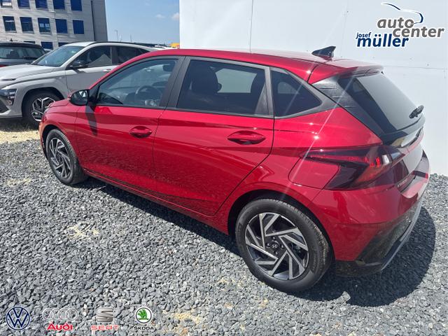 Hyundai / i20 / Grau / / / 