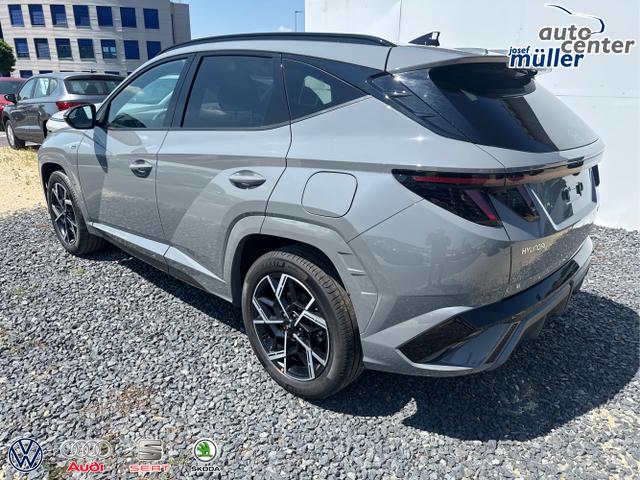 Hyundai / TUCSON / Grau / / / 