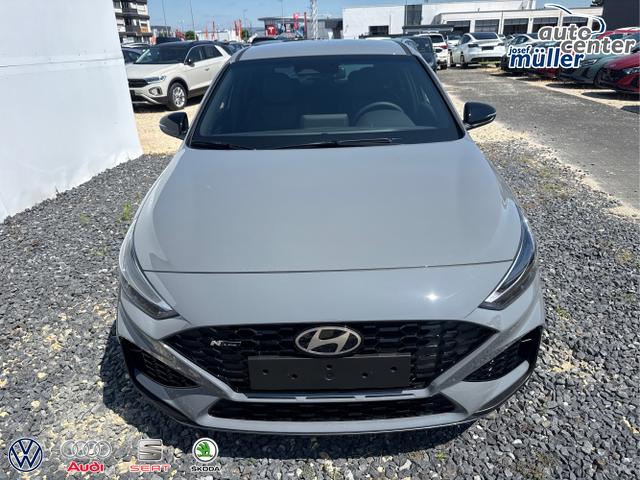 Hyundai / i30 / Grau / / / 
