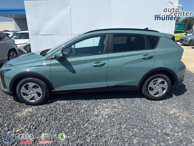 Hyundai / BAYON / Grau / / / 