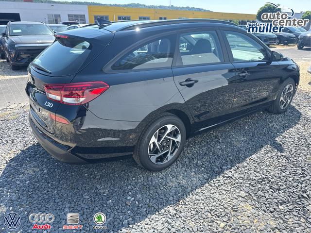 Hyundai / i30 / Grau / / / 