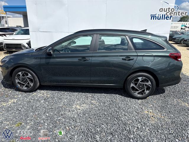 Hyundai / i30 / Grau / / / 