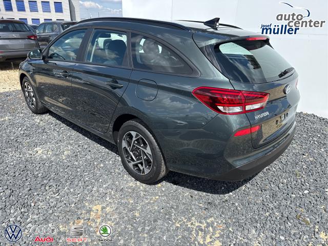 Hyundai / i30 / Grau / / / 