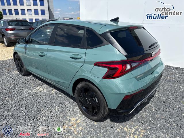 Hyundai / i20 / Grau / / / 