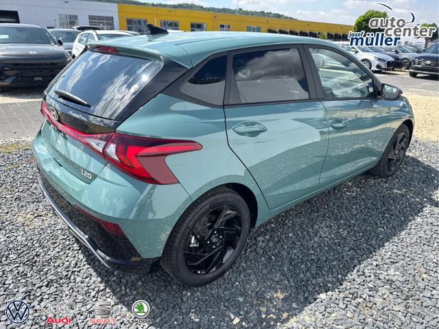 Hyundai / i20 / Grau / / / 