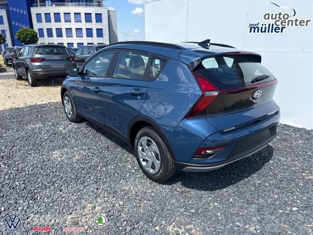 Hyundai / BAYON / Grau / / / 