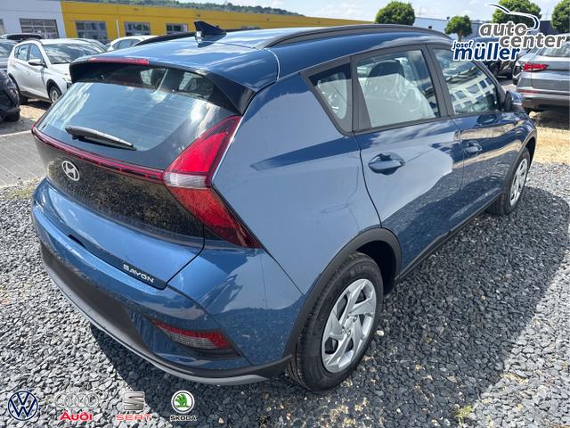 Hyundai / BAYON / Grau / / / 