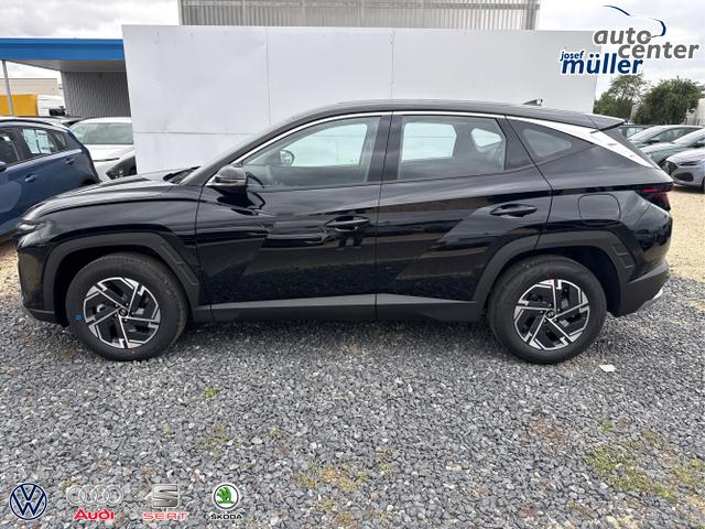 Hyundai / TUCSON / Grau / / / 