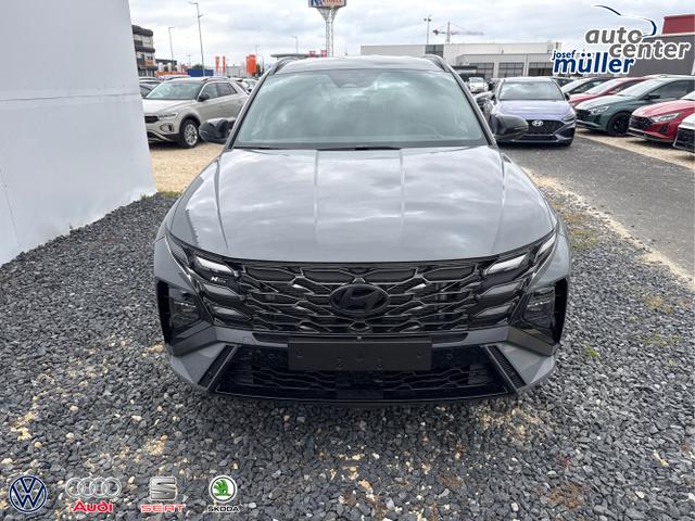 Hyundai / TUCSON / Grau / / / 