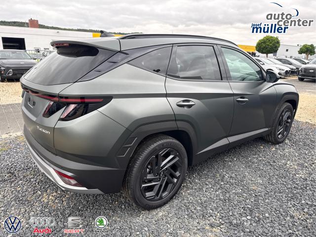 Hyundai / TUCSON / Grau / / / 