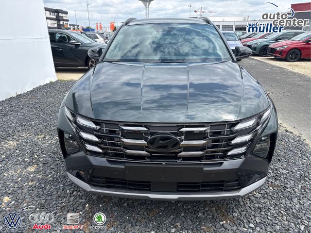Hyundai / TUCSON / Grau / / / 