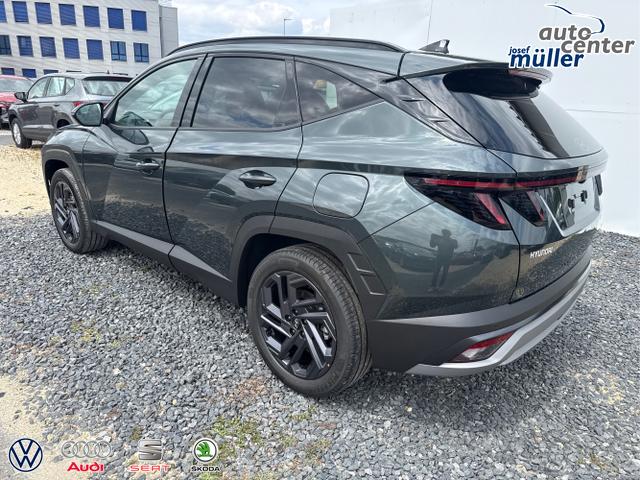 Hyundai / TUCSON / Grau / / / 