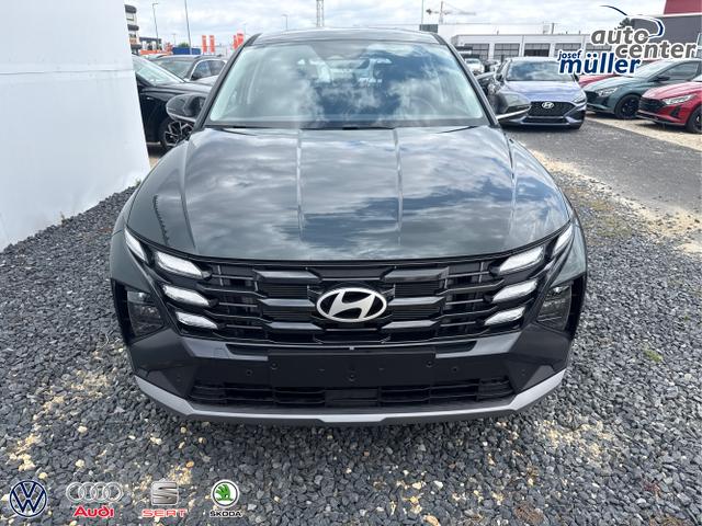 Hyundai / TUCSON / Grau / / / 