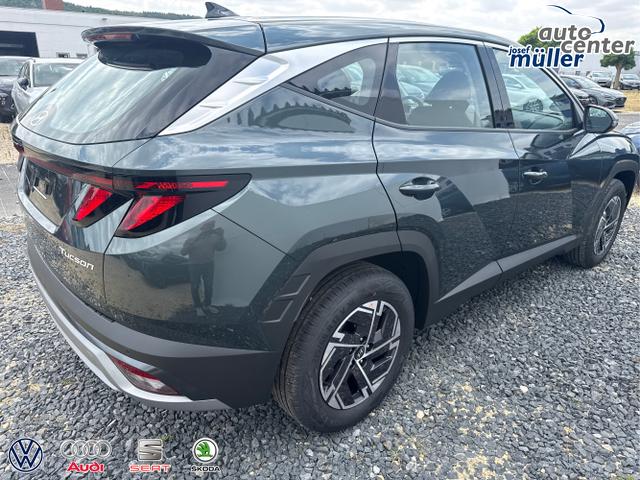 Hyundai / TUCSON / Grau / / / 