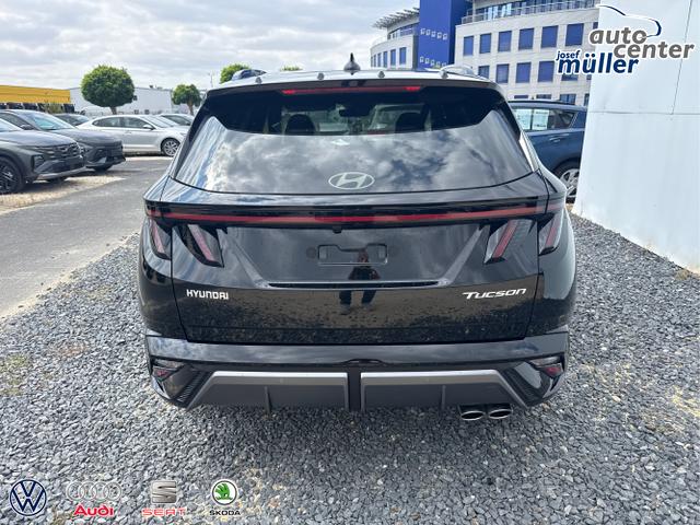 Hyundai / TUCSON / Grau / / / 
