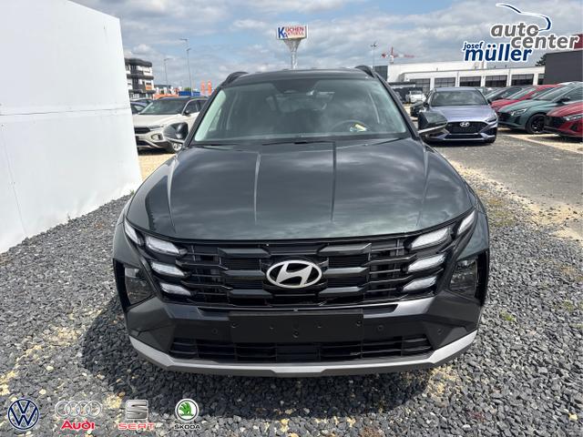 Hyundai / TUCSON / Grau / / / 