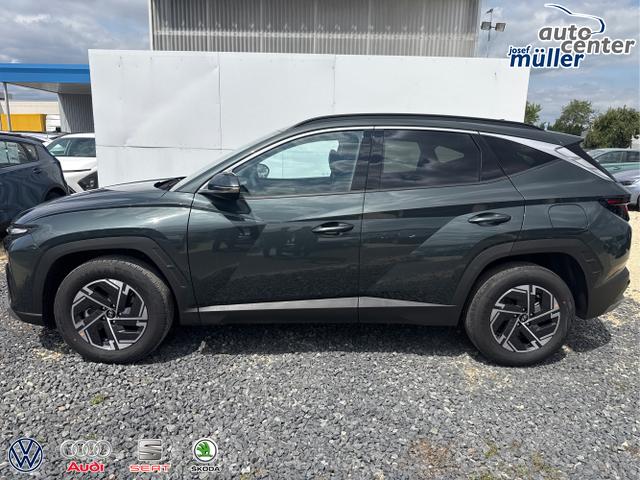 Hyundai / TUCSON / Grau / / / 