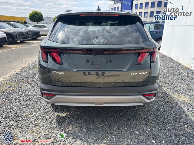 Hyundai / TUCSON / Grau / / / 