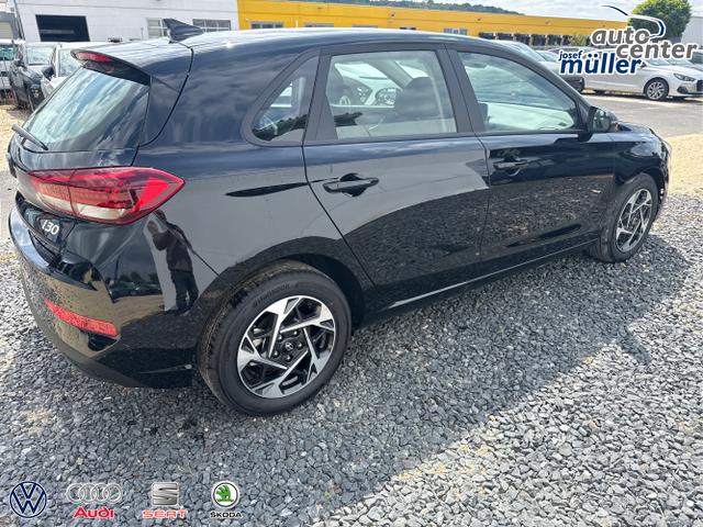 Hyundai / i30 / Grau / / / 