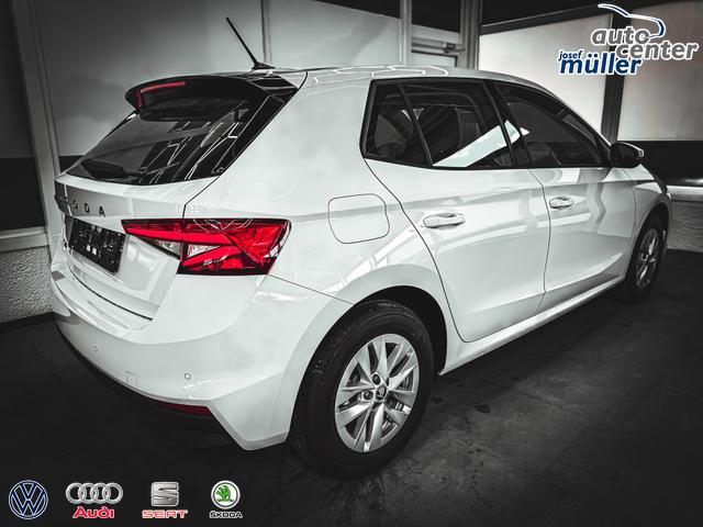 Skoda Fabia SELECTION DSG PDC v+h KLIMAAUTOMATIK 