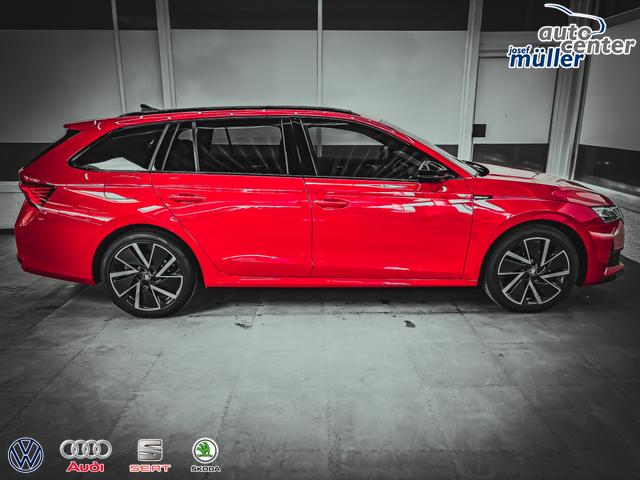 Skoda Octavia Combi SPORTLINE DSG PANO AHK MATRIX ACC SHZ RFK 