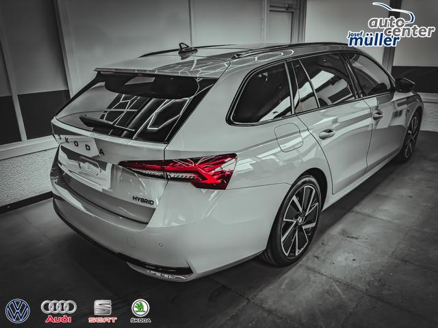 Skoda Octavia Combi SPORTLINE DSG AHK PANO CANTON 360 SHZ KEYLESS ACC 
