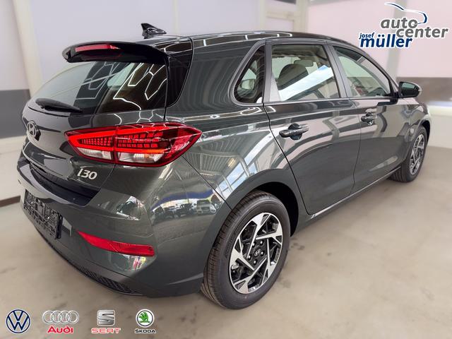 Hyundai i30 STYLE DCT ALU SHZ NAVI RFK PDC 