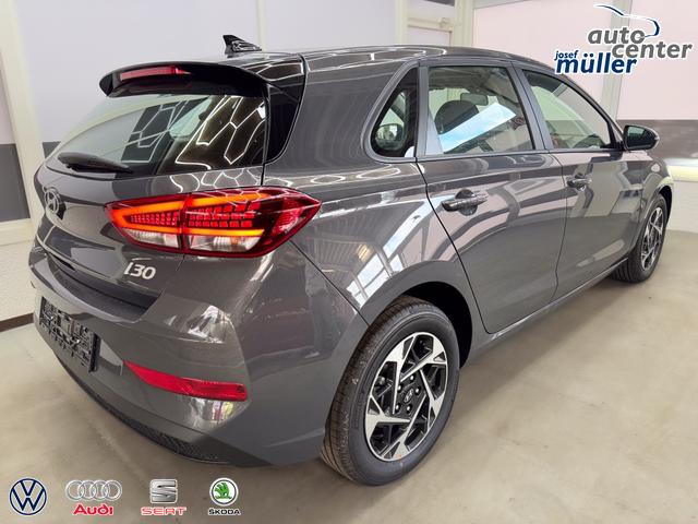 Hyundai i30 STYLE DCT ALU SHZ NAVI RFK PDC 