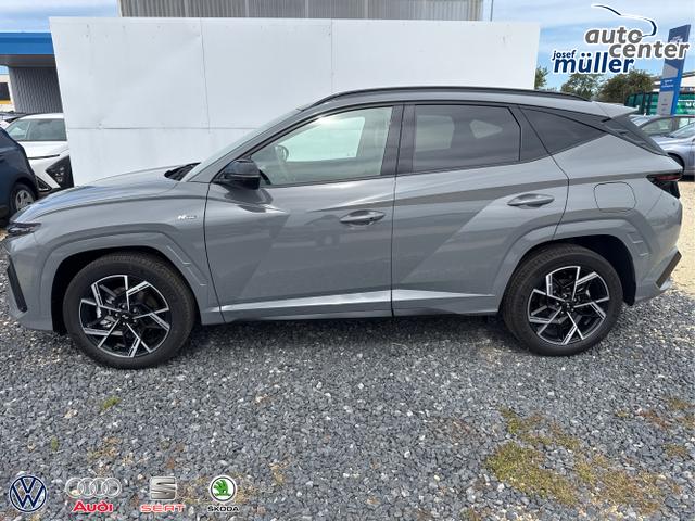 Hyundai / TUCSON / Grau / / / 