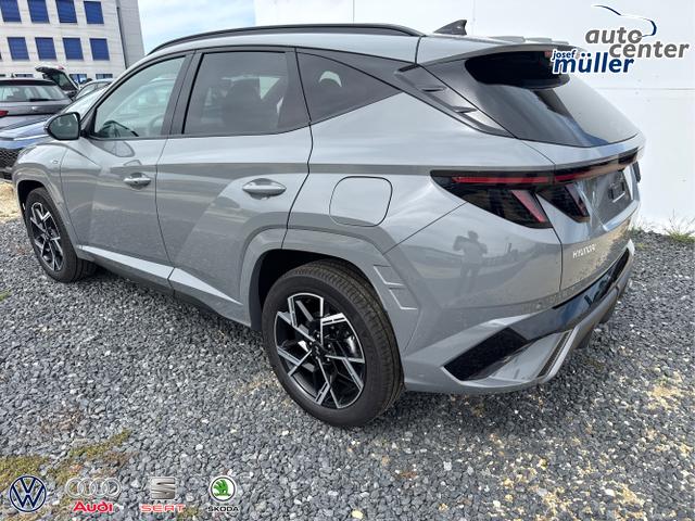 Hyundai / TUCSON / Grau / / / 