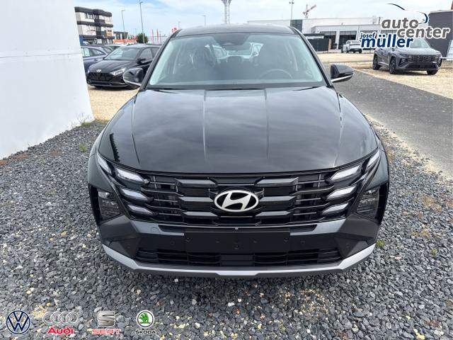 Hyundai / TUCSON / Grau / / / 