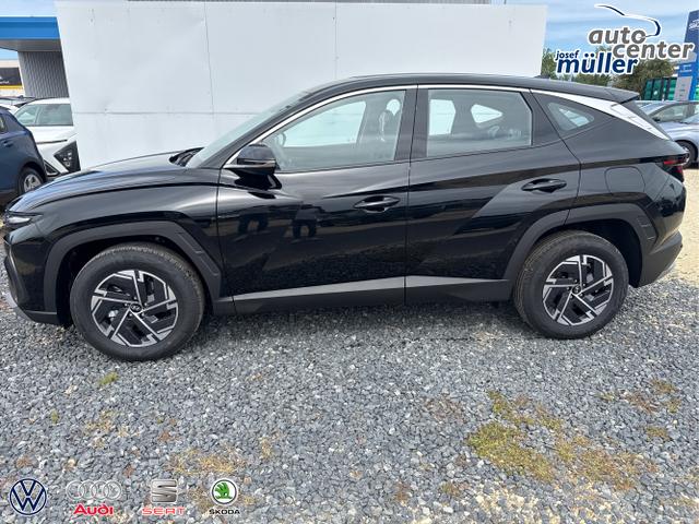 Hyundai / TUCSON / Grau / / / 
