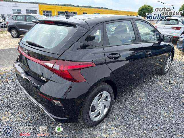 Hyundai / i20 / Grau / / / 