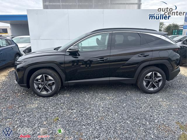 Hyundai / TUCSON / Grau / / / 