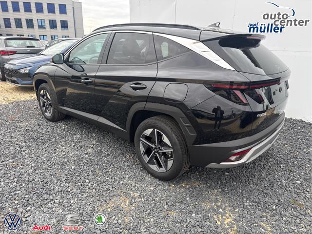 Hyundai / TUCSON / Grau / / / 