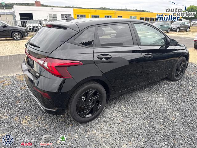 Hyundai / i20 / Grau / / / 