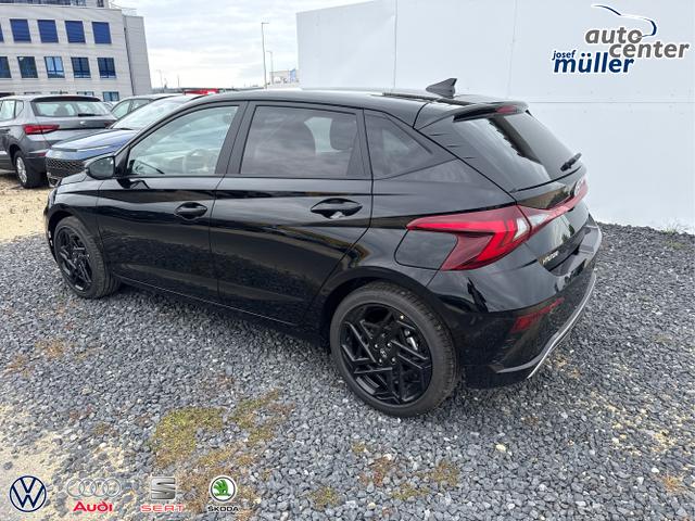 Hyundai / i20 / Grau / / / 