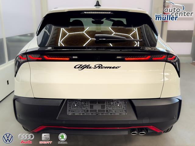 Alfa Romeo Junior Speciale IBRIDA MATRIX ACC KEYLESS NAVI 