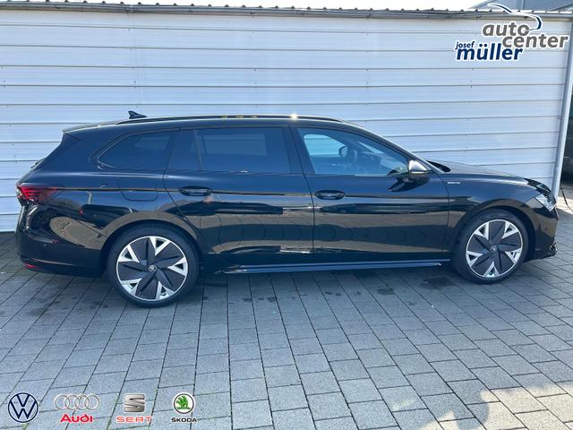 Skoda Superb Combi Sportline Kombi 2.0 TDI DSG 4x4 *HUD*AHK*Navi*Matrix*AssistenzPlus*NAVI*E-Heck*Keyless 