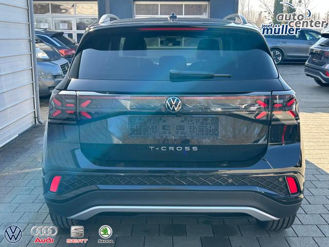 Volkswagen T-Cross R-Line 1.5 TSI DSG AHK*Android Auto*SHZ*Matrix-LED*Kamera*Keyless*18" 
