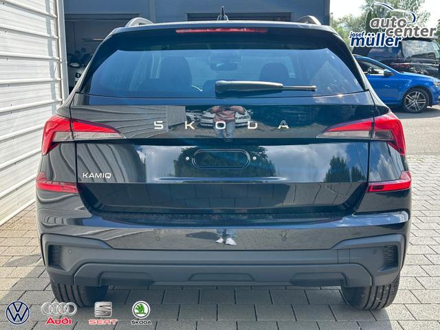 Skoda Kamiq Extra 1.5 TSI DSG AHK*Android Auto*BlackPak*Keyless*SHZ*Kamera*5J Garantie*Klimaauto 