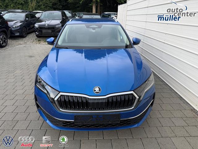 Skoda Octavia Combi Selection Kombi 1.5 TSI DSG AHK*Android Auto*ACC*SHZ*E-Heck*Keyless*Kamera*2Z Klimaauto 