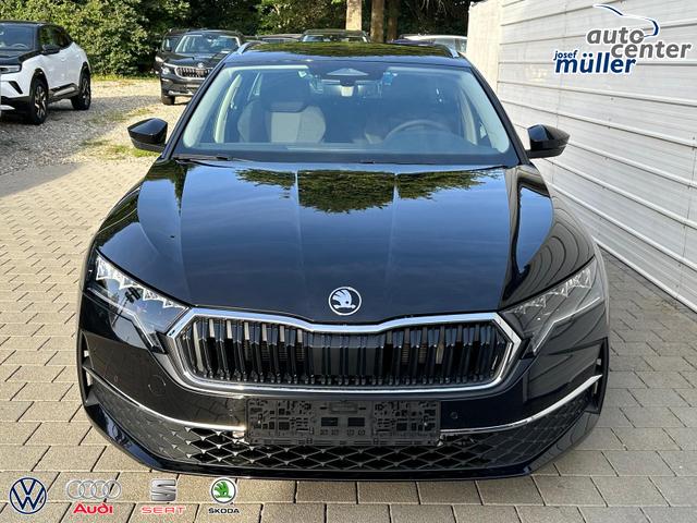 Skoda Octavia Combi Selection Kombi 1.5 TSI DSG AHK*Android Auto*ACC*SHZ*E-Heck*Keyless*Kamera*2Z Klimaauto 