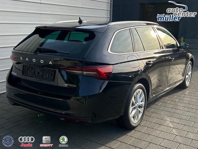 Skoda Octavia Combi Selection Kombi 1.5 TSI DSG AHK*Android Auto*ACC*SHZ*E-Heck*Keyless*Kamera*2Z Klimaauto 