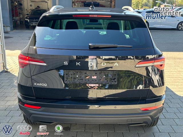 Skoda Karoq Extra Plus 2.0 TDI DSG AHK*Android Auto*Matrix*E-Heck*SHZ*ACC*Keyless*Kamera*17" LM* 2Z Klimaauto*SUNSET 