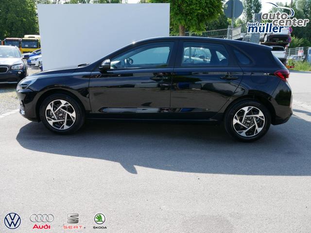 Hyundai i30 GO 1.0 T-GDi*NAVI*PDC*KAMERA*LED*ACC*SHZ*TEMPOMAT*KLIMAAUTOMATIK 