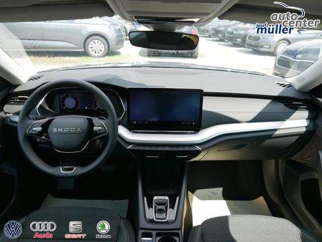 Skoda Octavia Combi Selection 2.0 TDI DSG Selection*PDC*LED*SHZ*NAVI*VIRTUALCOCKPIT*CARPLAY*KEYLESS-GO* 