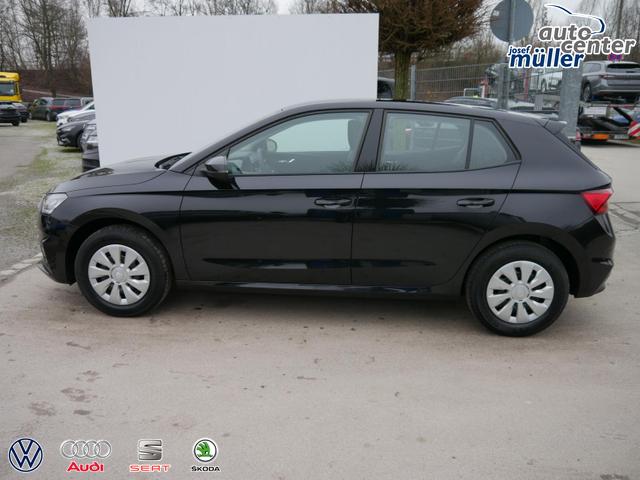 Skoda Fabia Selection 1.0 TSI *PDC-HI*LED*SHZ*NAVI-&Uuml;BER-SMARTLINK*KLIMA*BLUETOOTH 