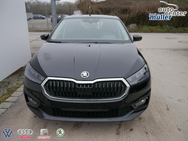 Skoda Fabia Selection 1.0 TSI *PDC-HI*LED*SHZ*NAVI-&Uuml;BER-SMARTLINK*KLIMA*BLUETOOTH 