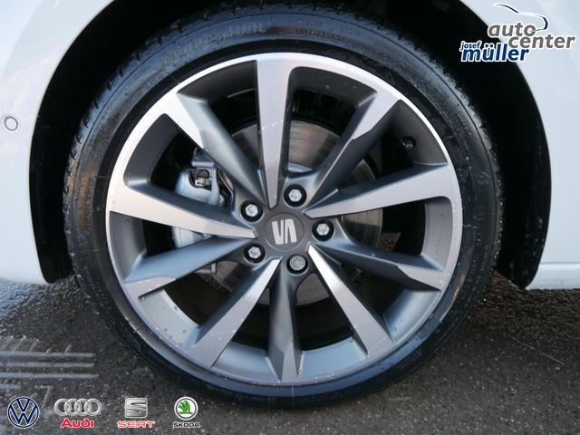 Seat Leon Sportstourer FR 1.5 eTSI Kombi DSG*AHK-SCHWENKBAR*NAVI*TEMPOMAT*3-ZONE KILMAAUTOMATIK 